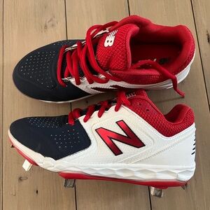 New Balance softball cleats NWOT 5.5
